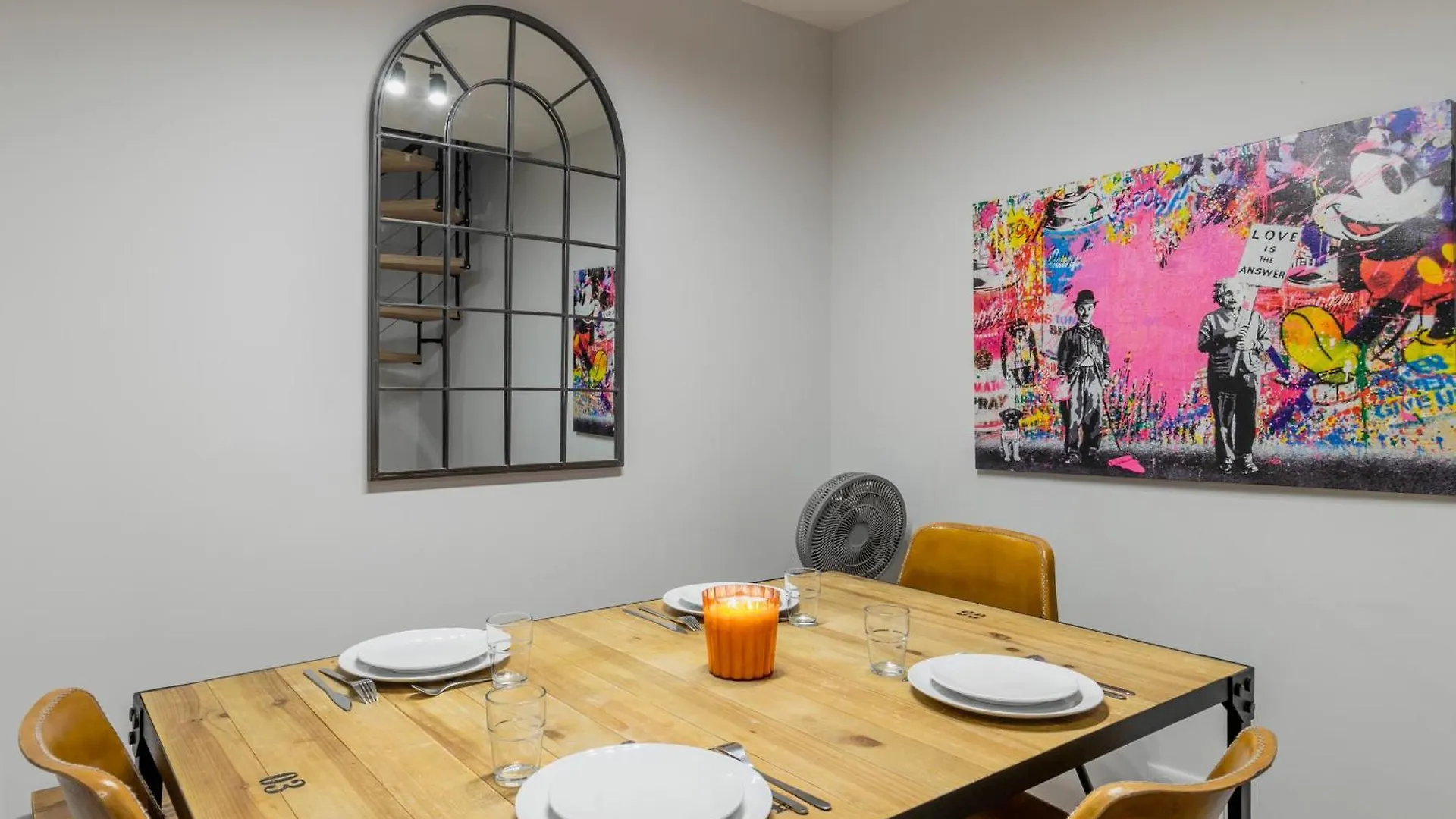 Apartment An Enchanting Parisian Hideaway France